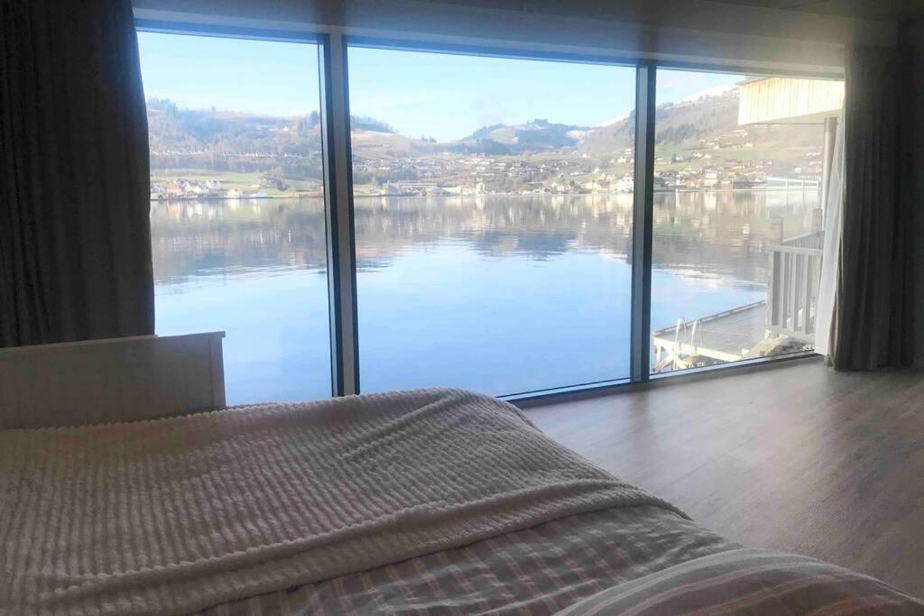 Panoramaresort In Hardangerfjorden Leilighet I Sjokanten Ved Hardangerfjorden For 7 Personer Boat , Sauna,Kajak, Sup For Rent Øystese Zewnętrze zdjęcie