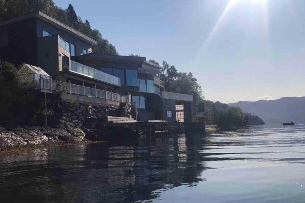 Panoramaresort In Hardangerfjorden Leilighet I Sjokanten Ved Hardangerfjorden For 7 Personer Boat , Sauna,Kajak, Sup For Rent Øystese Zewnętrze zdjęcie