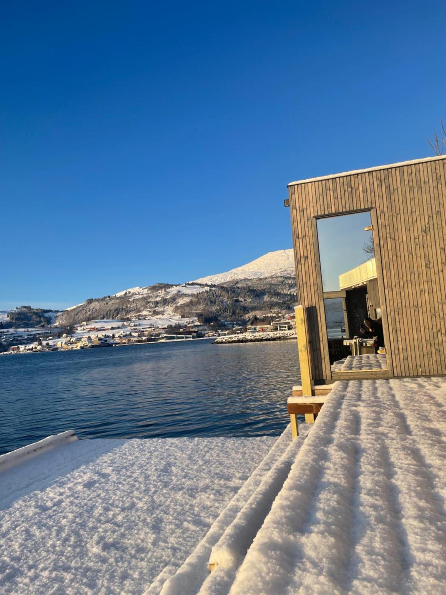 Panoramaresort In Hardangerfjorden Leilighet I Sjokanten Ved Hardangerfjorden For 7 Personer Boat , Sauna,Kajak, Sup For Rent Øystese Zewnętrze zdjęcie